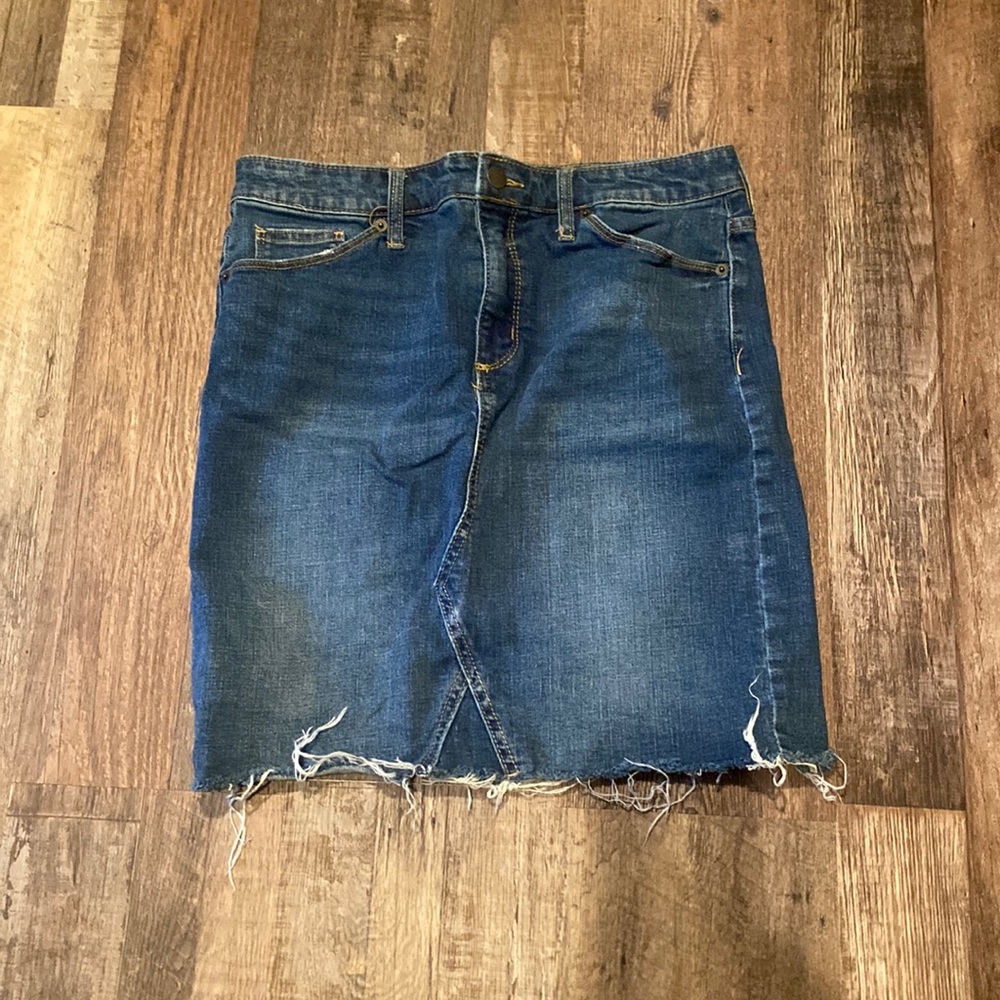 Universal Thread Jean skirt